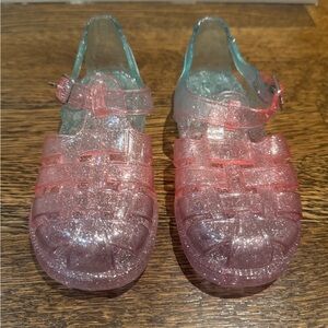 Girls jelly sandals, size 9.